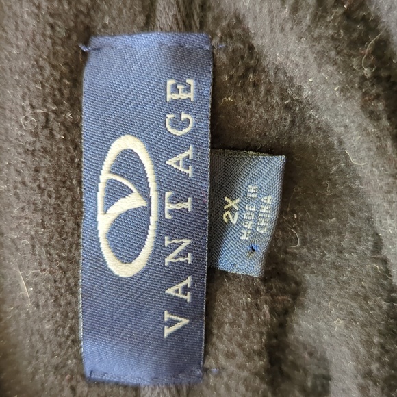 University of Tennessee 1/4 zip fleece pullover. Size 2X. - Picture 5 of 6